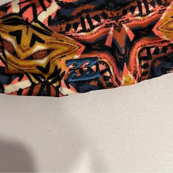 Billabong Sun Tribe reversible bikini top multicolor/ black white fits medium - Picture 6 of 7